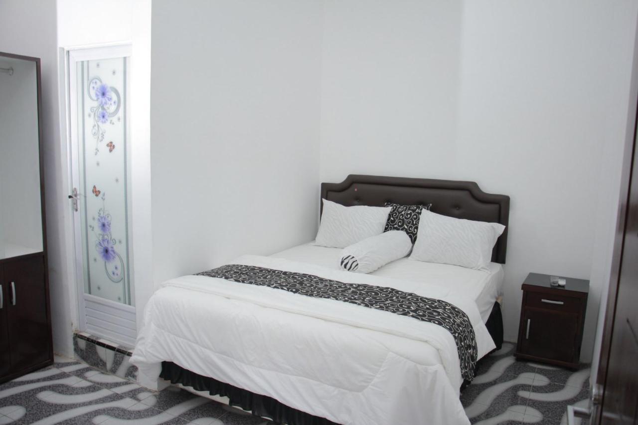 Samar Wulu Guest House Syariah Mitra Reddoorz Near Ketapang Ketapang  Extérieur photo