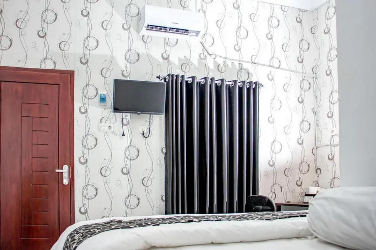 Samar Wulu Guest House Syariah Mitra Reddoorz Near Ketapang Ketapang  Extérieur photo