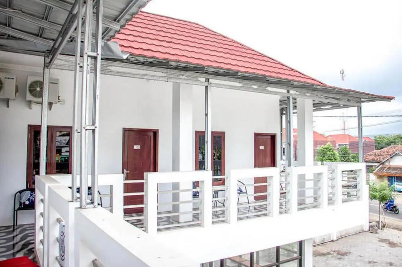 Samar Wulu Guest House Syariah Mitra Reddoorz Near Ketapang Ketapang  Extérieur photo