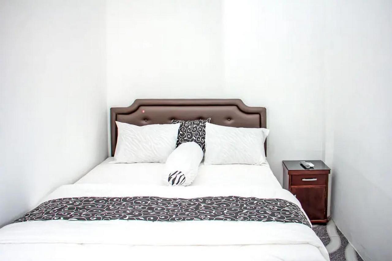 Samar Wulu Guest House Syariah Mitra Reddoorz Near Ketapang Ketapang  Extérieur photo