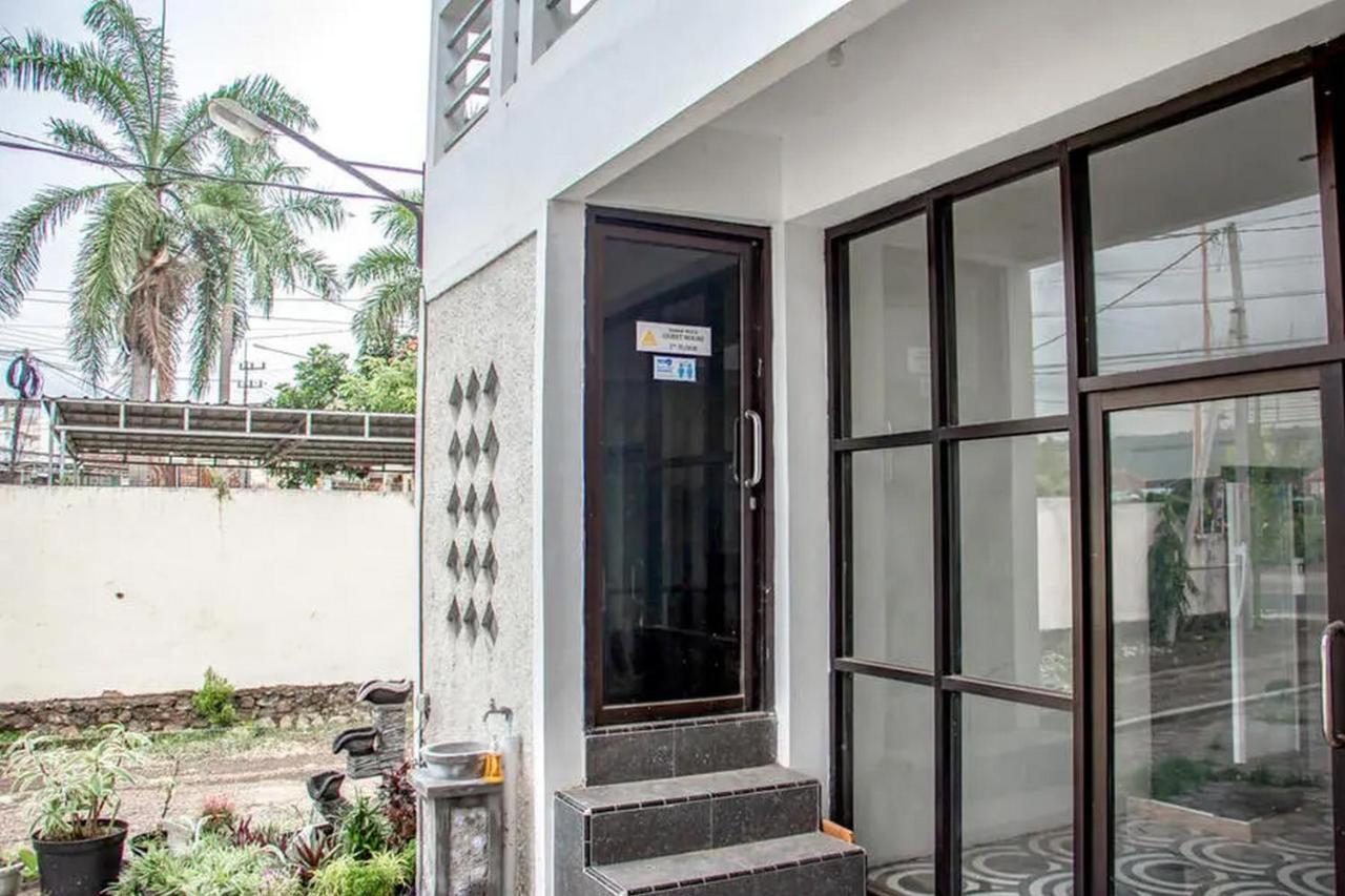 Samar Wulu Guest House Syariah Mitra Reddoorz Near Ketapang Ketapang  Extérieur photo