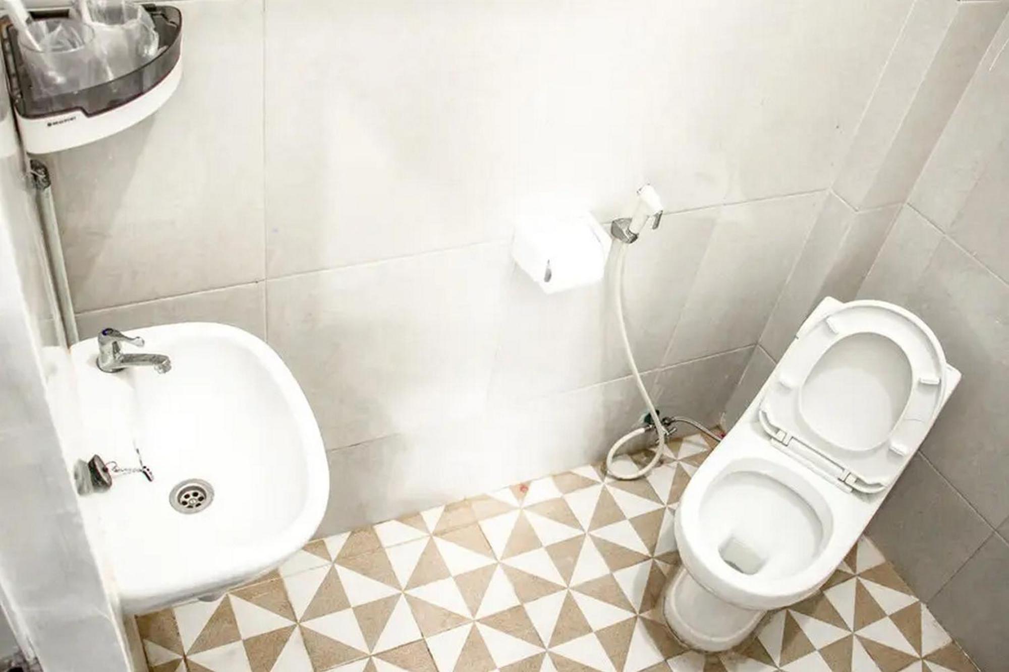 Samar Wulu Guest House Syariah Mitra Reddoorz Near Ketapang Ketapang  Chambre photo